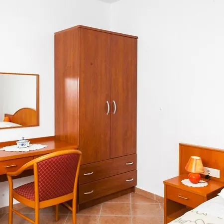 Apartmán Ana - Studio With Balcony And Sea View-2 *
